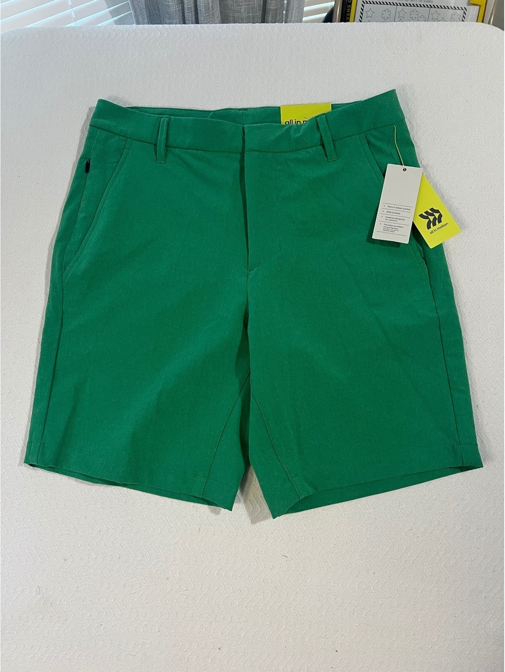 all in motion Men's Green Golf Shorts Size 30